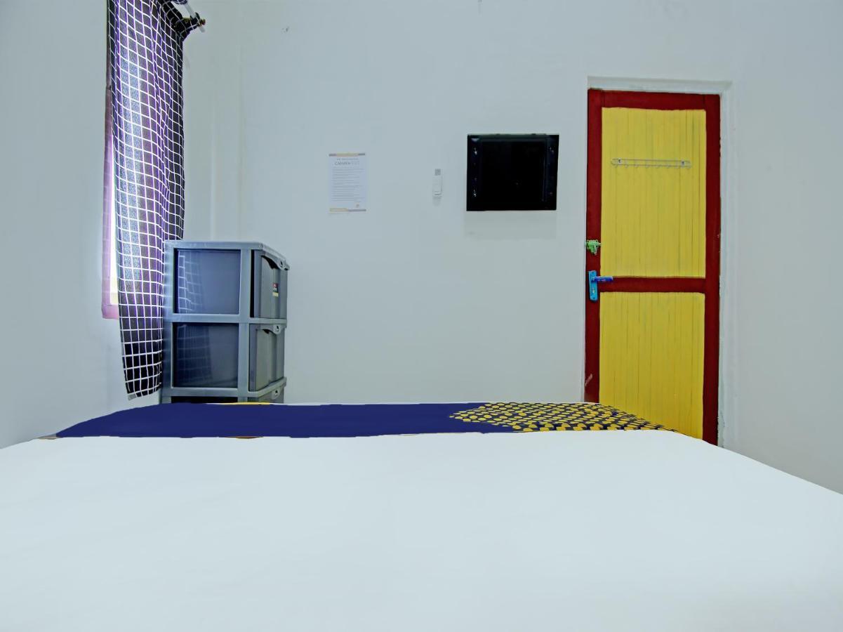 Spot On 92141 Cahaya Syariah 2* Palembang