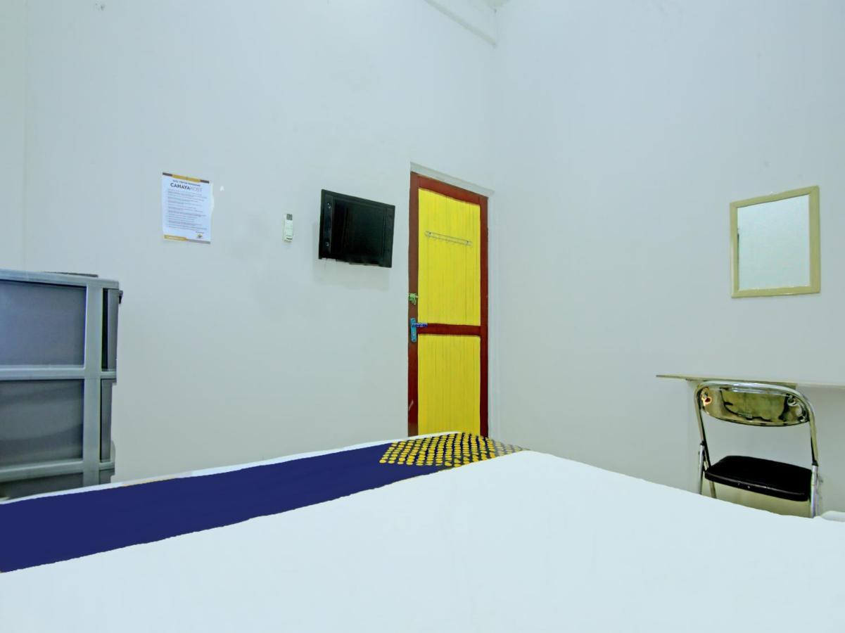 Spot On 92141 Cahaya Syariah Hotel 2*